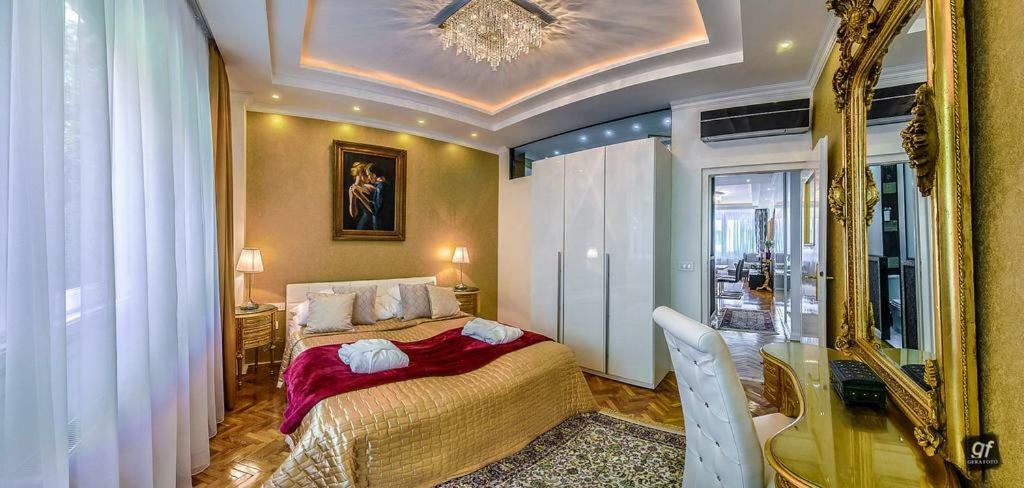 B&P Maine Street Apartments Budapest Bagian luar foto